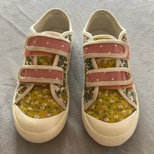 Mini Boden size 35 US size 3 floral canvas sneakers